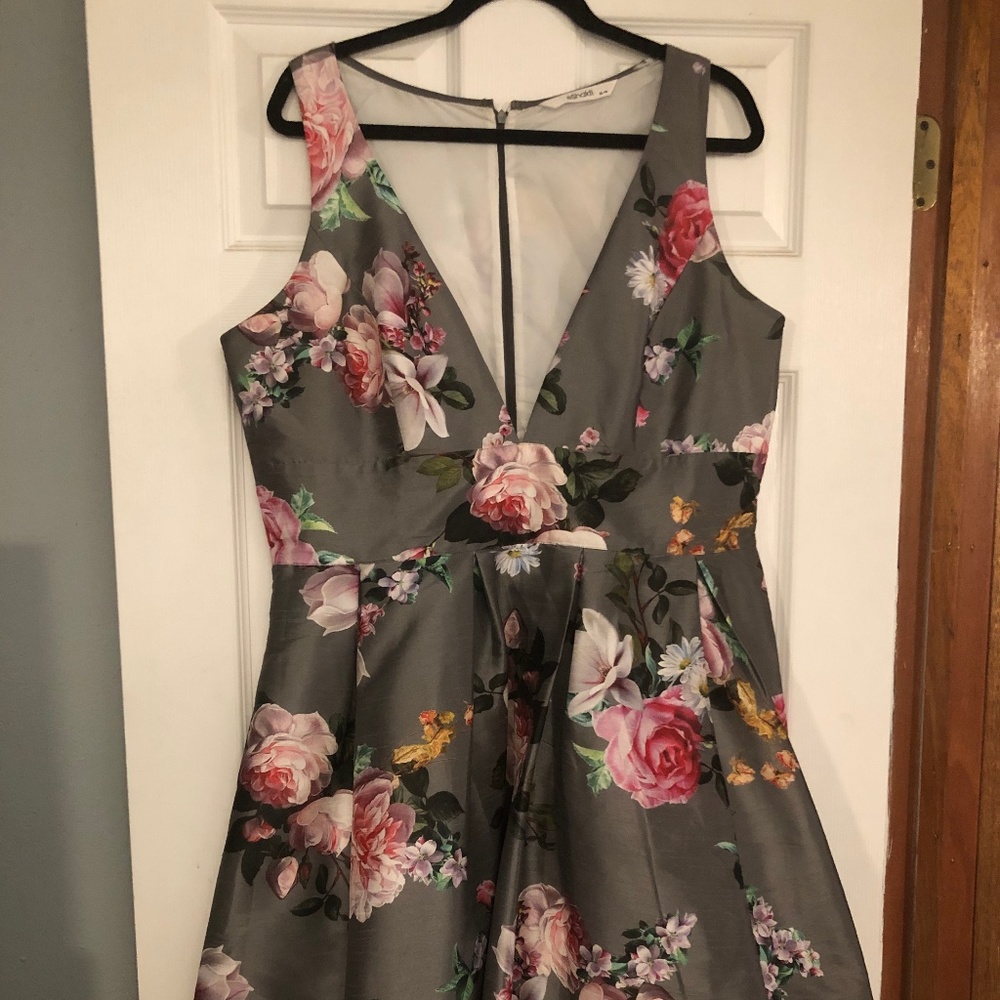 EShakti Deep Plunge Floral Dress, Size XL/18